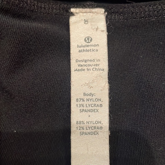 Women's Lululemon Wide Legged Cropped Pants - Picture 3 of 3